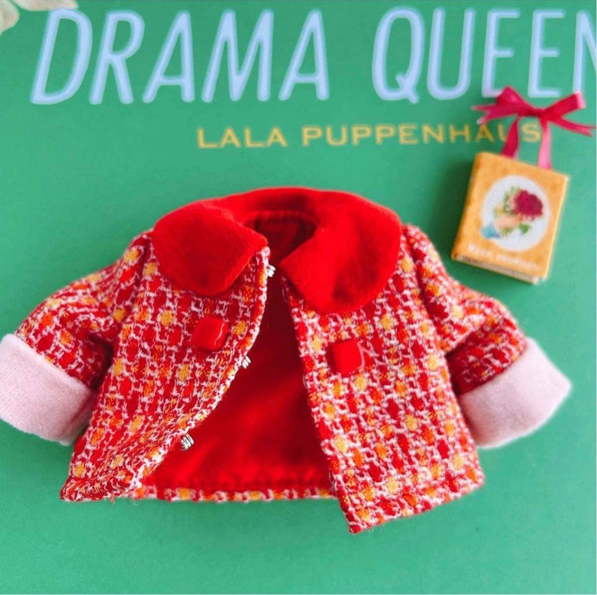 新品⭐️大人気完売品ラーラプッペンハウス『ドラマ クイーン』豪華ドレスセット❣️赤 Amazon.co.jp: puppenhaus！ドラマクイーン豪華セット赤 : ホーム